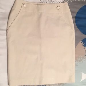 BananaRepublic size 2/4 cream pencil skirt